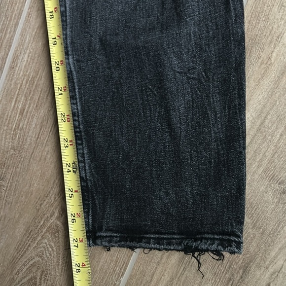 Abercrombie & Fitch Ultra High Rise Ankle Ankle Straight Jeans in Black Destroy - Picture 10 of 10